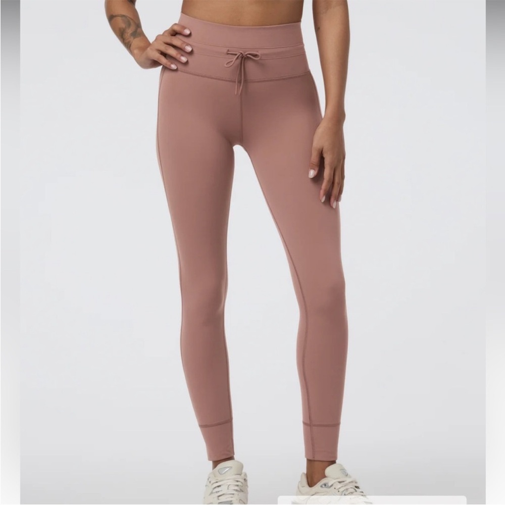 Vuori Women’s Daily Legging Sedona Brown Small